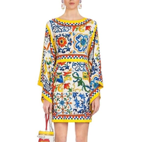 Dolce & Gabbana Dresses & Skirts - NWT Dolce & Gabbana White Yellow Majolica print Silk Charmeuse Dress IT 40 S